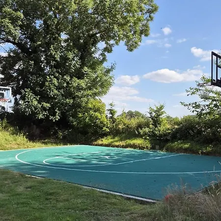 Sublime Longere Le Garden, 10 Voyageurs, 2 Terrasses, Terrain De Basket Triqueville